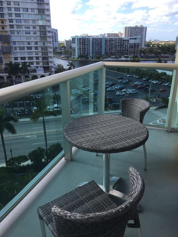 The Tides Apartment Холивуд Екстериор снимка